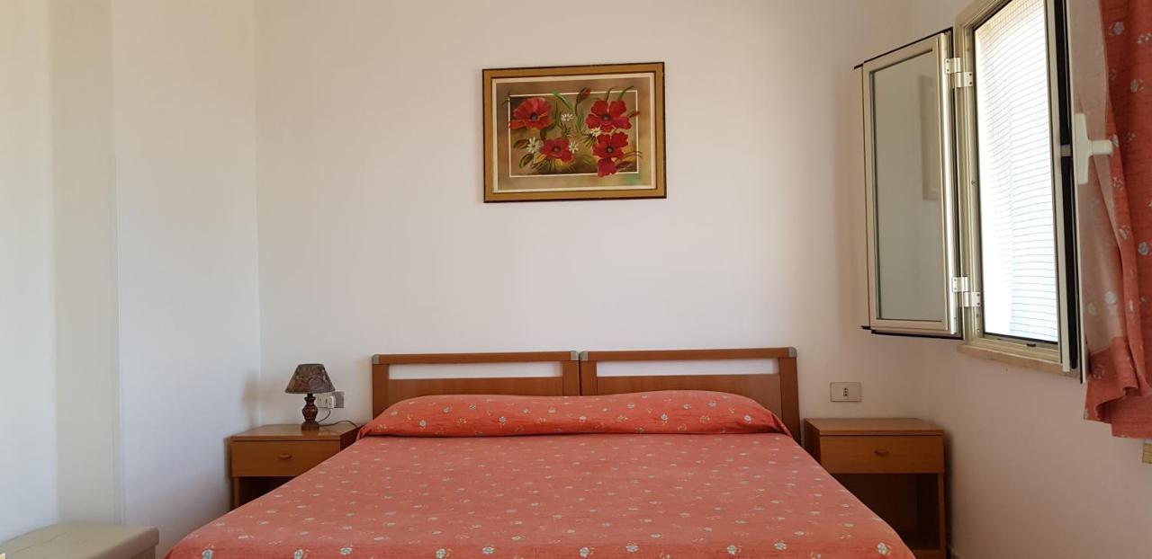Bed and Breakfast San Carlo - Terrazzo Sul Mare Con Ristorante E Pizzeria Zambrone Exterior foto